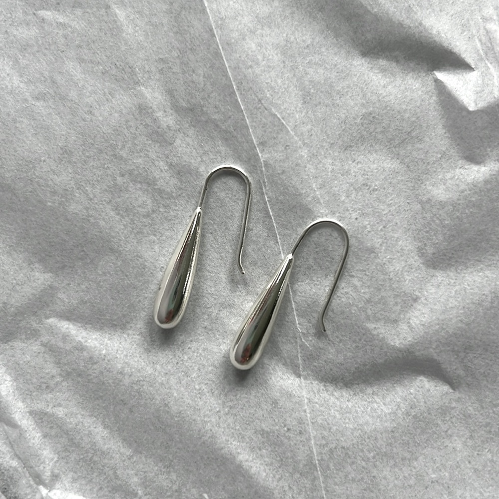 Elegant Silver Teardrop Earrings